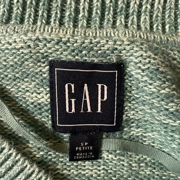 Cozy green sweater - Picture 3 of 3